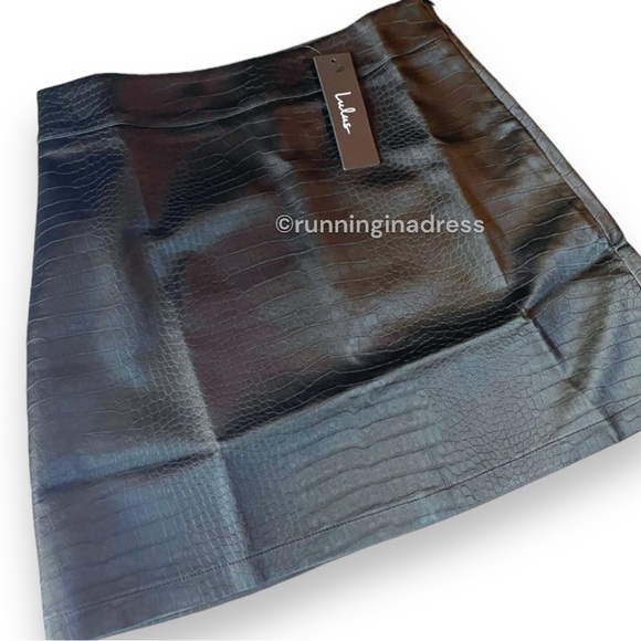 NWT Lulus Going Boldly Black Crocodile Vegan Leather Mini Skirt In Size Small - Picture 11 of 14